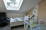 Einzelzimmer mit Kinderbett - Pension Ederstrand Frankenberg